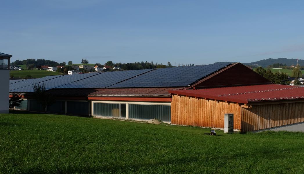 Wir installieren Sonnenenergie