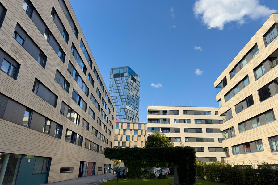 Das QUADRILL Linz - Gebäudekomplex mit Tower