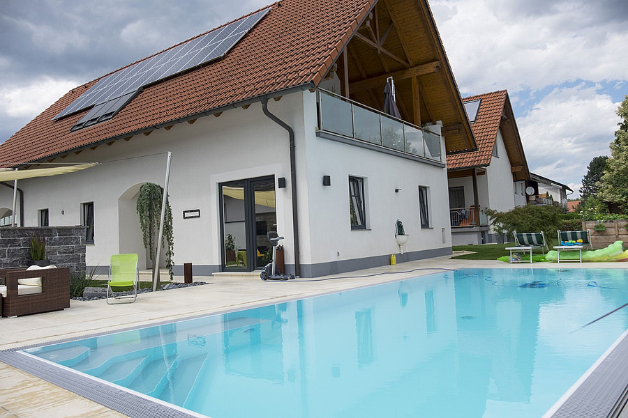 Einfamilienhaus mit Pool