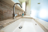 Badezimmer mit Naturstein