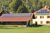 Bauernhof mit Photovoltaikanlage