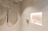Dusche mit Beleuchtung