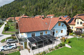 Carport mit Photovoltaikanlage