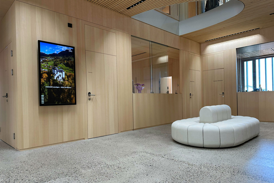Das Atrium des Rathauses Hohenems im Erdgeschoß