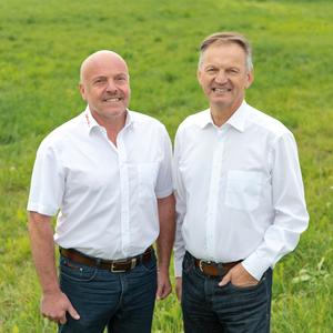 Porträt von Rudolf Rattenberger und Hermann Fleischhacker, den beiden Geschäftsführern von Solaris GmbH in St. Veit an der Glan