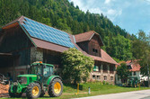 Bauernhof mit Photovoltaikanlage