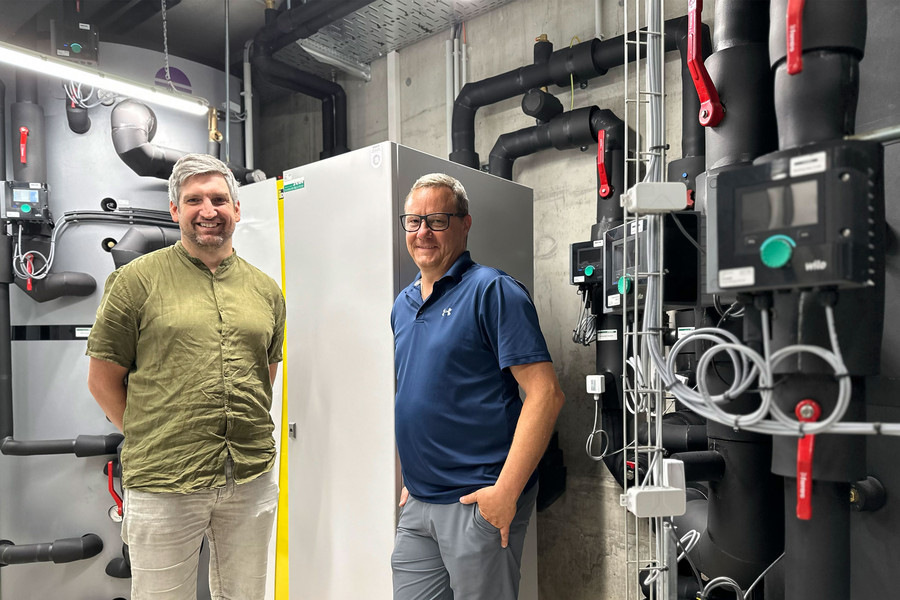 Johannes Kerber von E-Plus und Stefan Patterer von Strele Installationen