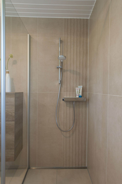 bodenebene Dusche im neuen Bad
