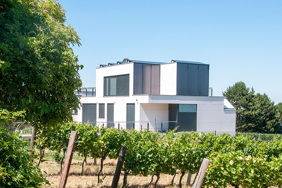 Wohnhaus mit Solarthermie integriert in die Fassade